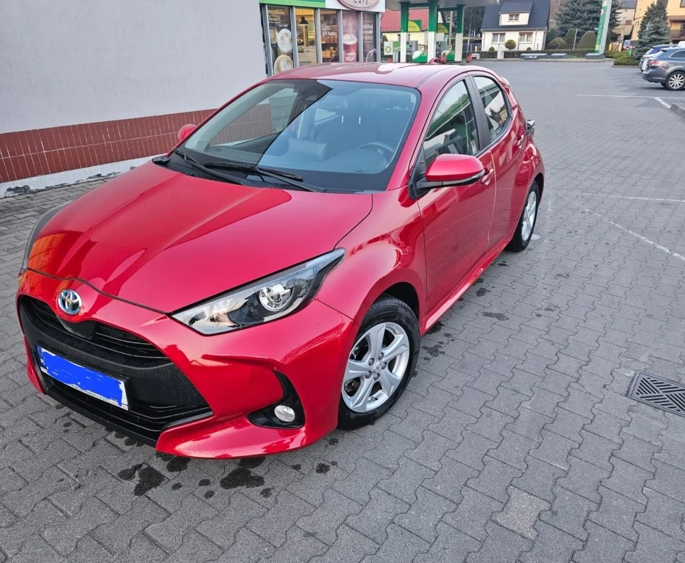 Toyota Yaris Hybrid 2023 /salon polska/ 13 tys.km jak nowa + gratis komplet kół zimowych