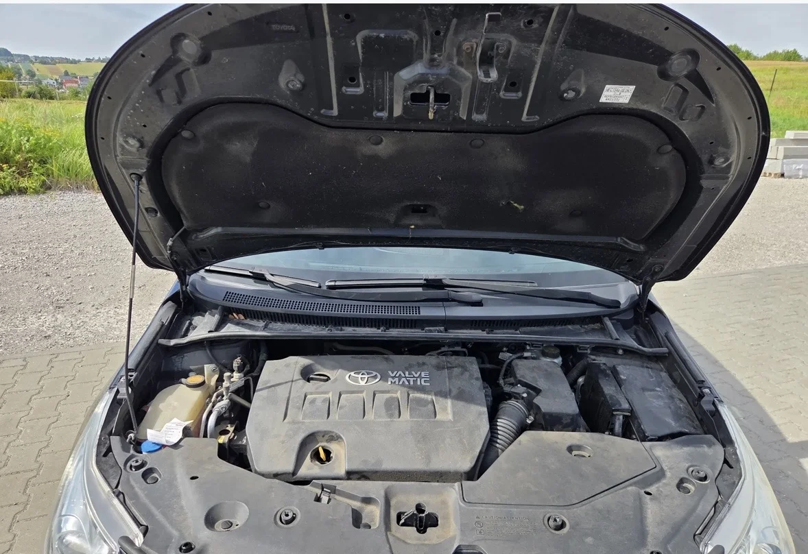 Toyota Avensis 2009
